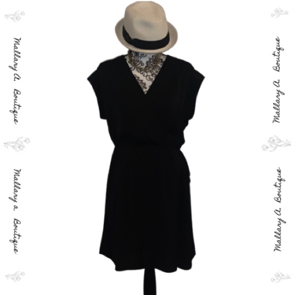 SANDY & SID Black Short Sleeve Pegged Dress